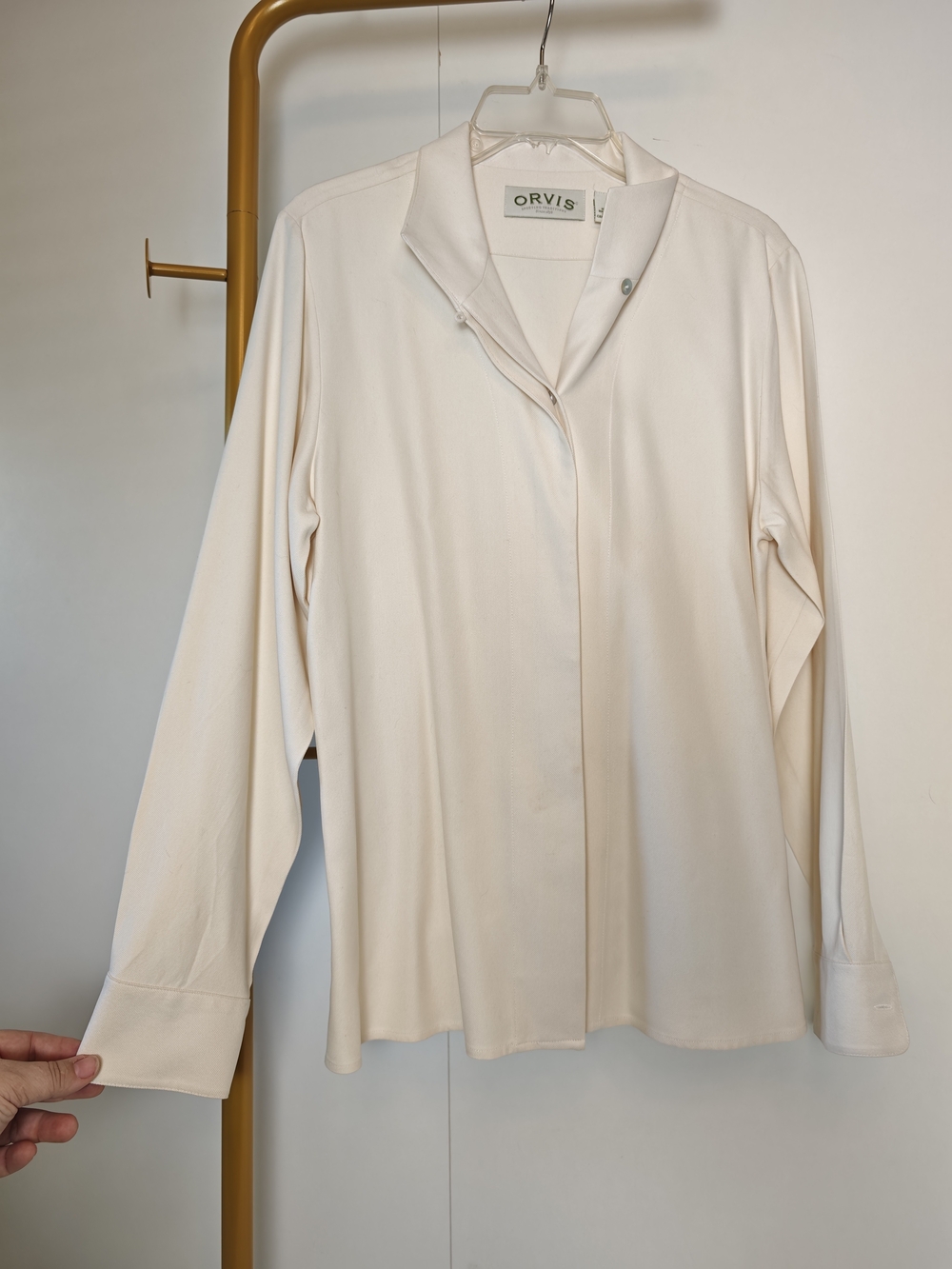 Orvis Womens 100% Silk Cream Button Front Blouse Concealed Placket Size 14